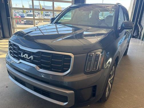 2023 Kia Telluride S
