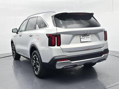 Ivory Silver 2026 Kia Sorento S