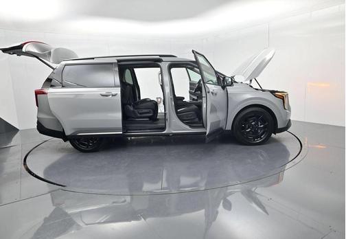 Ceramic Silver 2026 Kia Carnival SX Prestige