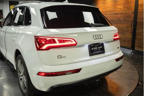 2019 Audi Q5 2.0T Premium Plus