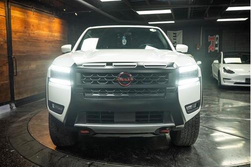 Glacier White 2025 Nissan Frontier PRO-4X
