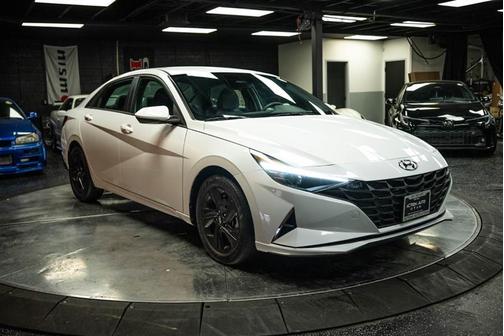 2021 Hyundai ELANTRA SEL
