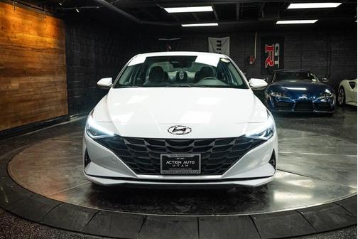 2021 Hyundai ELANTRA SEL