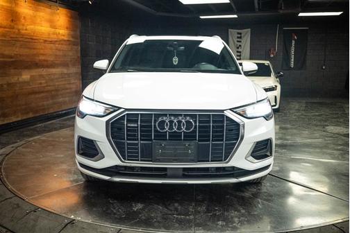 Ibis White 2020 Audi Q3 45 Premium