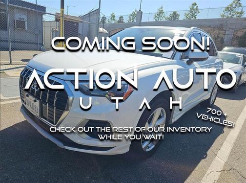 Ibis White 2020 Audi Q3 45 Premium