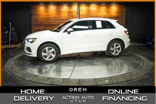 Ibis White 2020 Audi Q3 45 Premium
