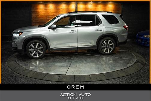 2024 Honda Pilot Touring