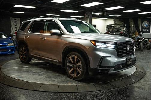 2024 Honda Pilot Touring