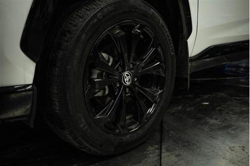 2023 Toyota RAV4 Hybrid SE