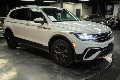 2024 Volkswagen Tiguan 2.0T SE