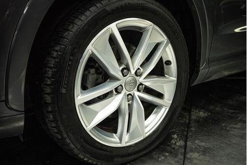 Monsoon Gray Metallic 2016 Audi Q3 2.0T Premium Plus