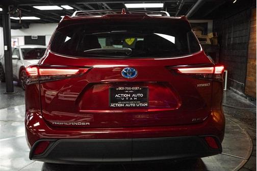 2021 Toyota Highlander Hybrid XLE