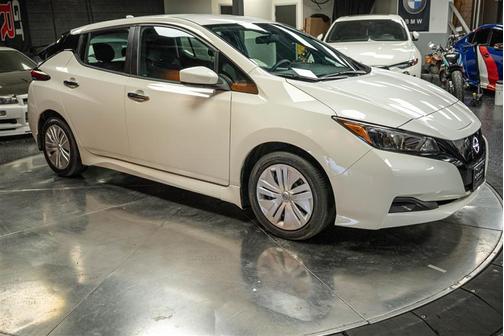 2024 Nissan Leaf S