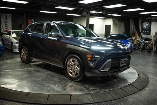 2024 Hyundai KONA SE