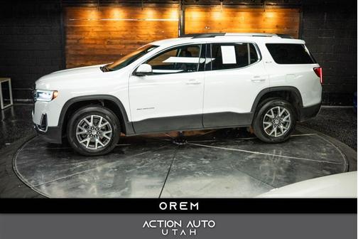 2023 GMC Acadia SLT