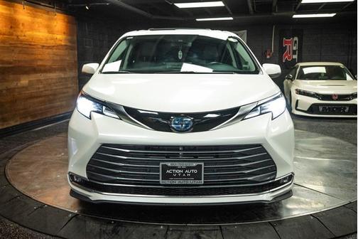 2021 Toyota Sienna Limited