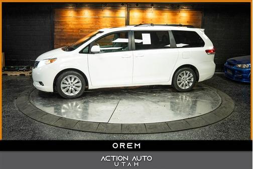 2012 Toyota Sienna XLE
