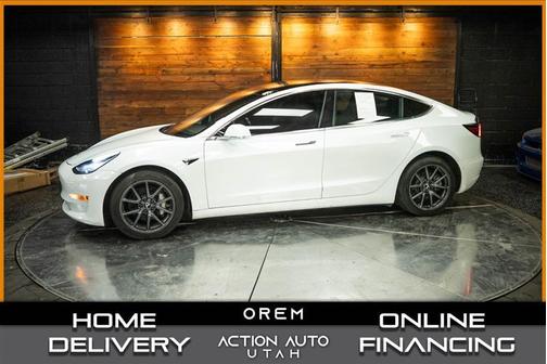 White 2018 Tesla Model 3 Long Range