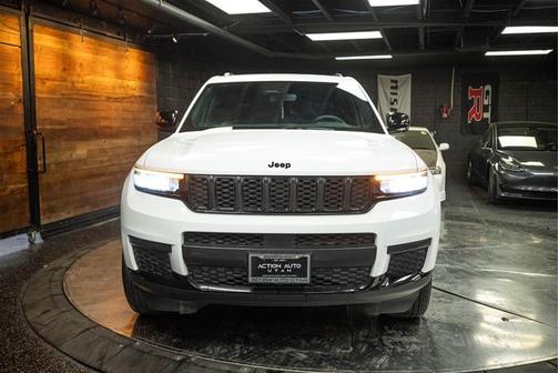 White 2024 Jeep Grand Cherokee L Laredo