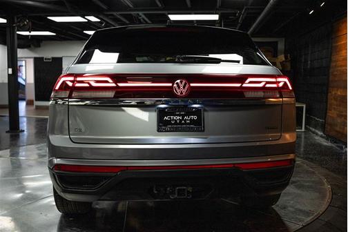 2024 Volkswagen Atlas Cross Sport 2.0T SE w/Technology
