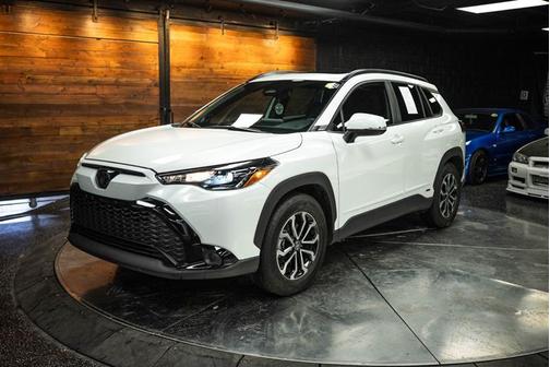 2023 Toyota Corolla Cross Hybrid SE