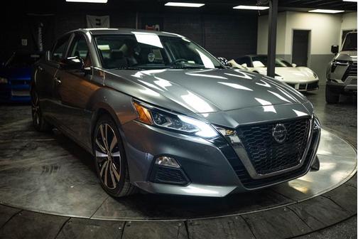 Gun Metallic 2022 Nissan Altima 2.5 SR