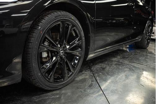 2023 Lexus ES 300h Base