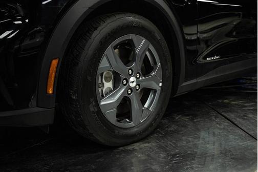 2022 Ford Mustang Mach-E Select