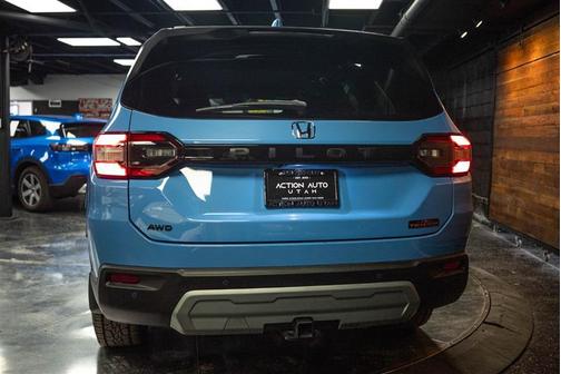 Blue 2024 Honda Pilot TrailSport