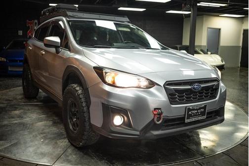 Ice Silver Metallic 2018 Subaru Crosstrek 2.0i Premium