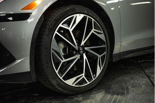 2023 Hyundai IONIQ 6 SEL