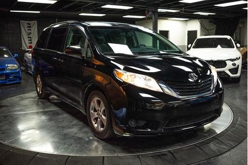2017 Toyota Sienna LE