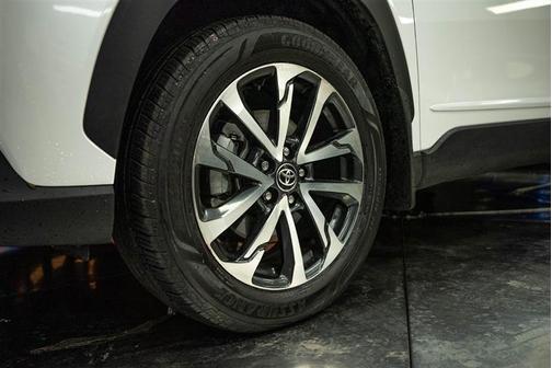 2022 Toyota Corolla Cross XLE