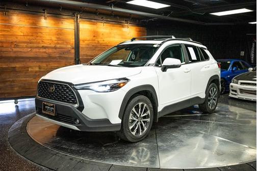 2022 Toyota Corolla Cross XLE