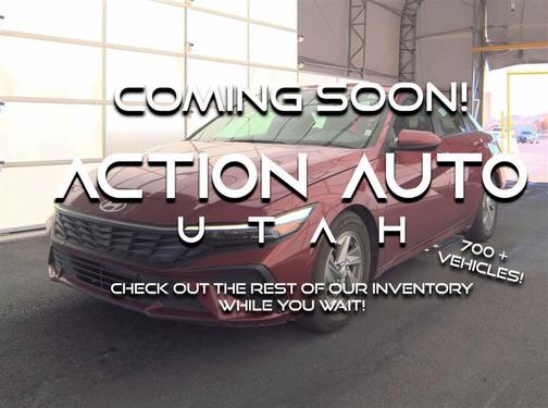 2024 Hyundai ELANTRA SE