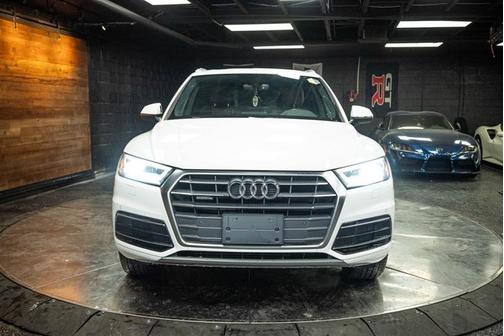 2018 Audi Q5 2.0T Premium Plus