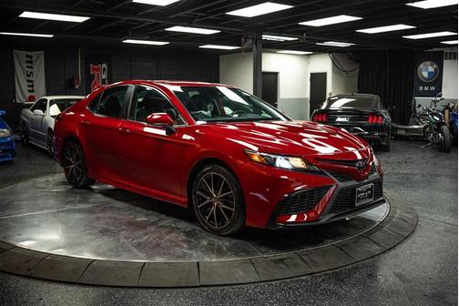 2022 Toyota Camry SE