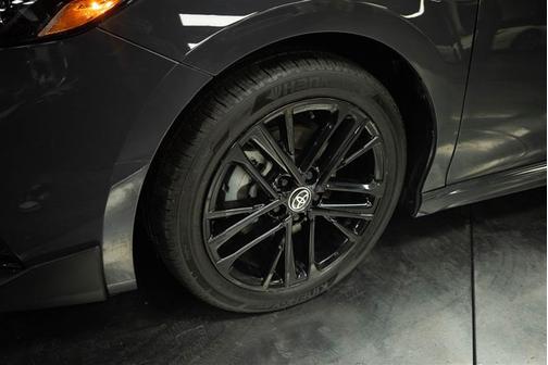 Black 2025 Toyota Camry SE
