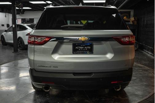 2021 Chevrolet Traverse LT Leather
