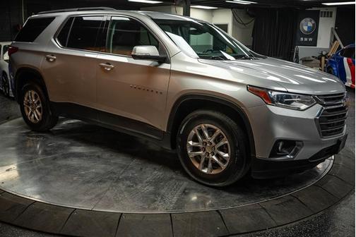 2021 Chevrolet Traverse LT Leather