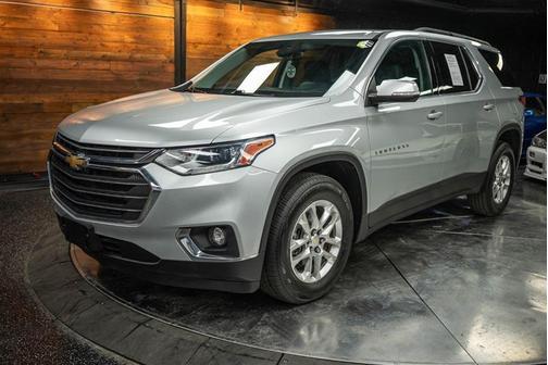 2021 Chevrolet Traverse LT Leather