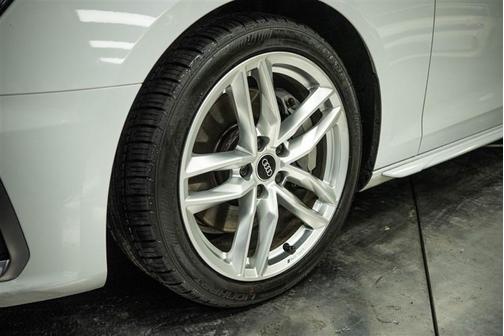 2021 Audi A4 45 S line quattro Premium