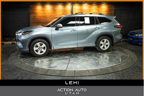2021 Toyota Highlander LE