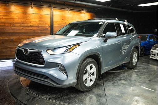 2021 Toyota Highlander LE