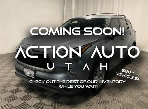 2021 Toyota Highlander LE