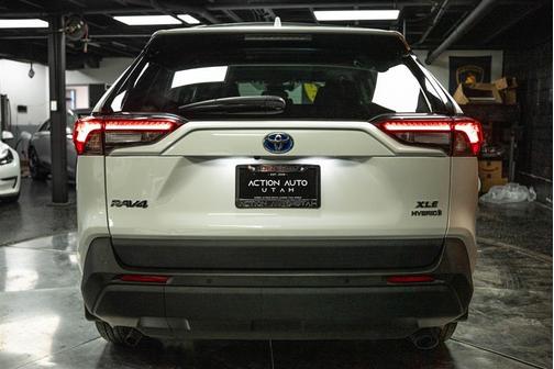2023 Toyota RAV4 Hybrid XLE Premium