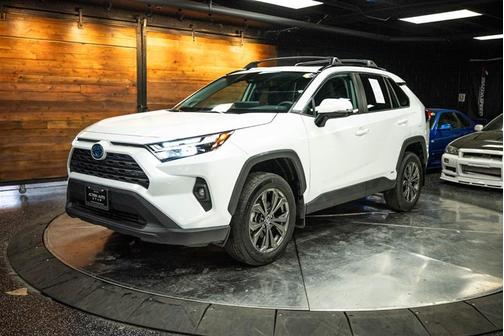 2023 Toyota RAV4 Hybrid XLE Premium