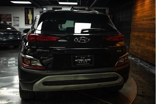 Black 2022 Hyundai KONA SEL