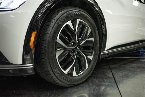 2024 Kia EV6 Wind