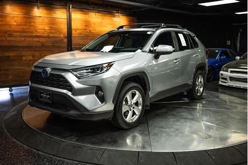 2021 Toyota RAV4 Hybrid XLE Premium
